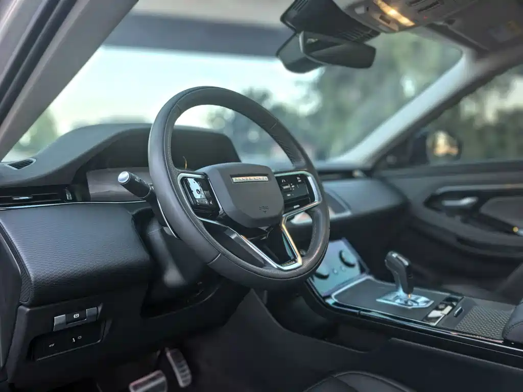 Land Rover Evoque — миниатюра 6