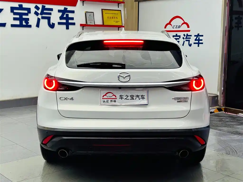 MAZDA CX 4
