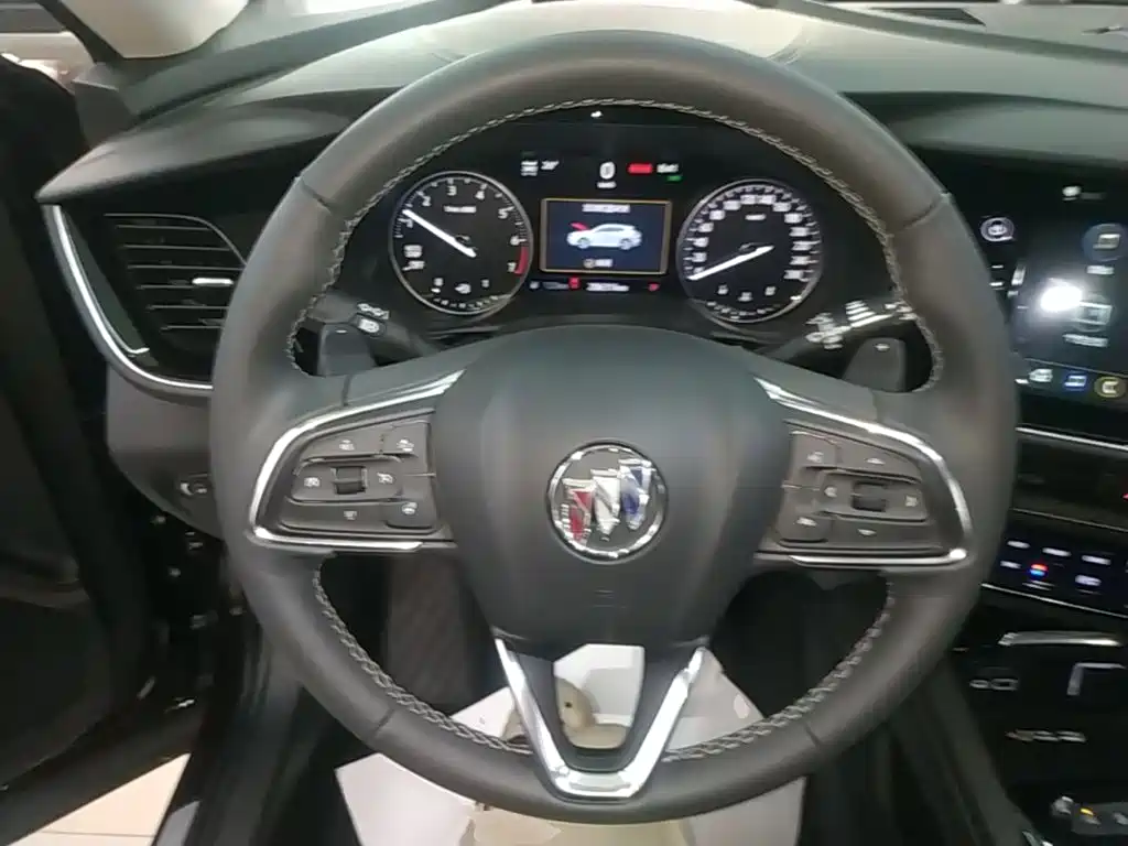 Buick Envision Plus — миниатюра 11