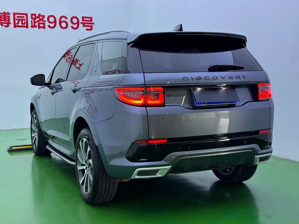 Land Rover Discovery Sport — миниатюра 28