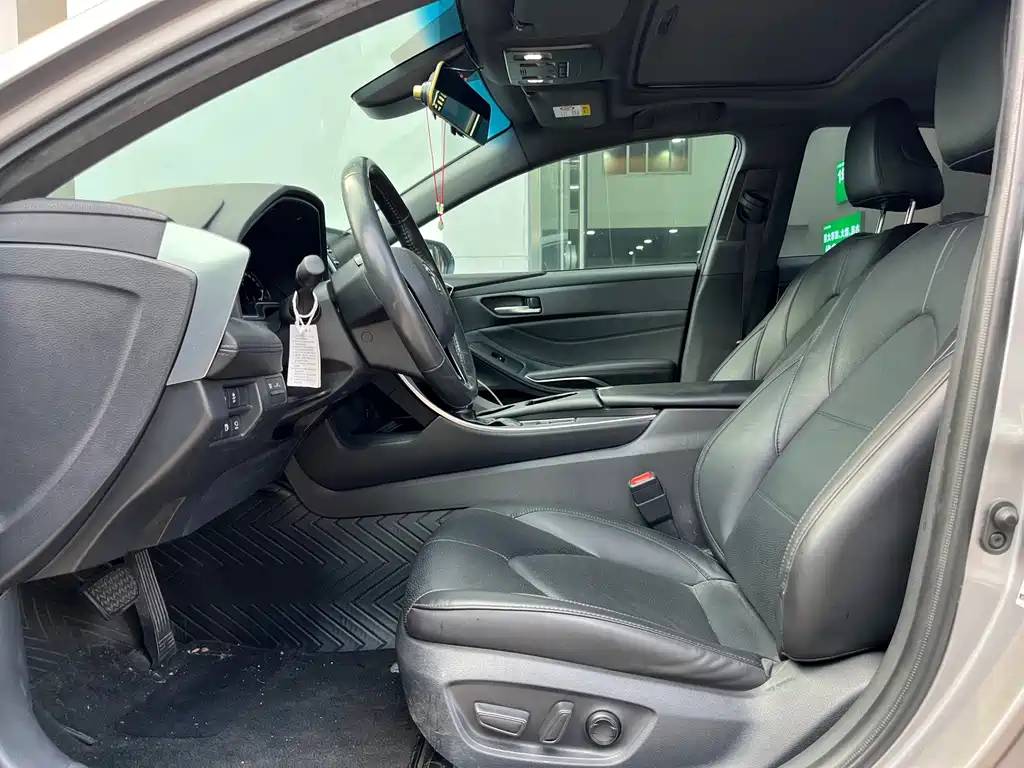 Toyota Avalon — миниатюра 4