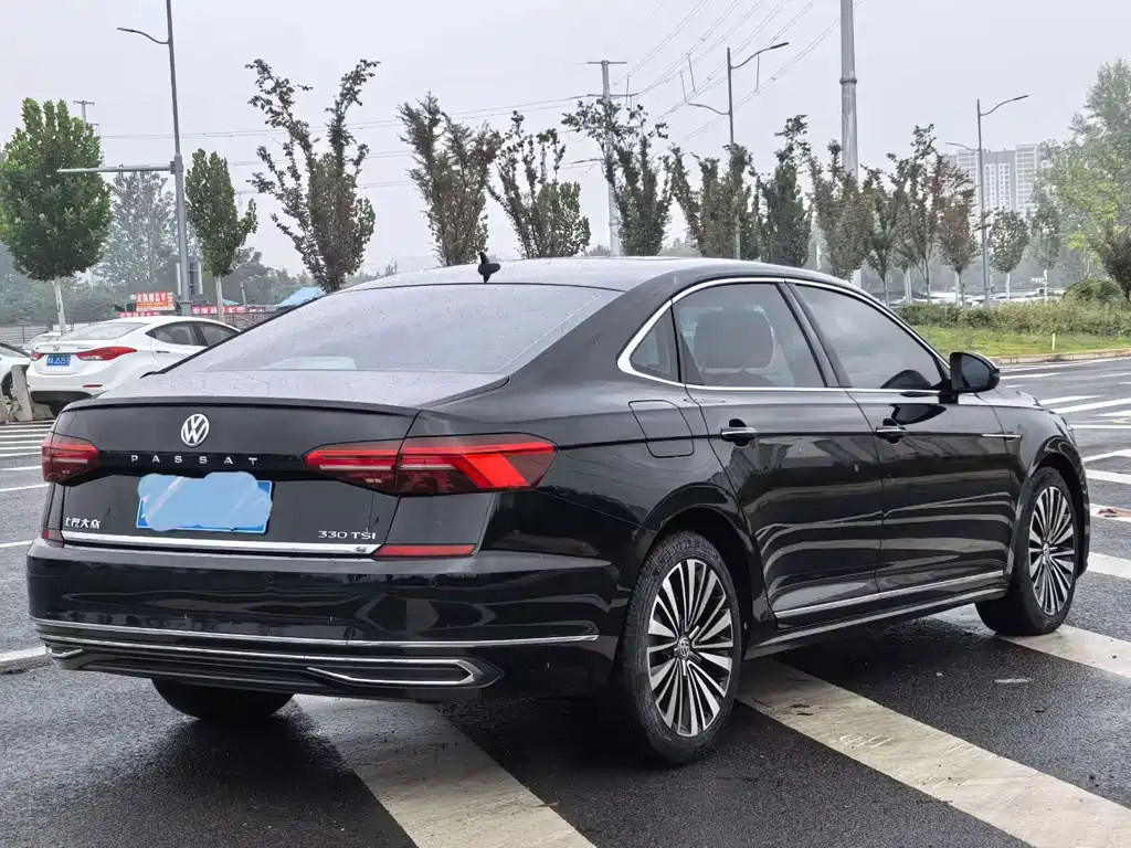 Volkswagen Passat — миниатюра 7