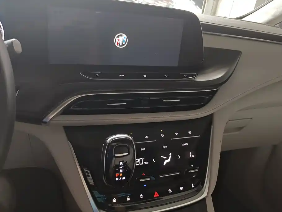 Buick GL8 — миниатюра 13