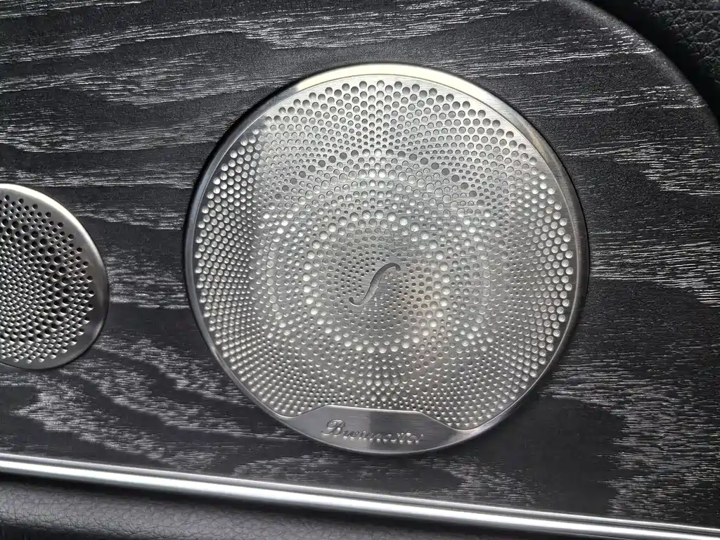 Mercedes-Benz E-Class — миниатюра 21