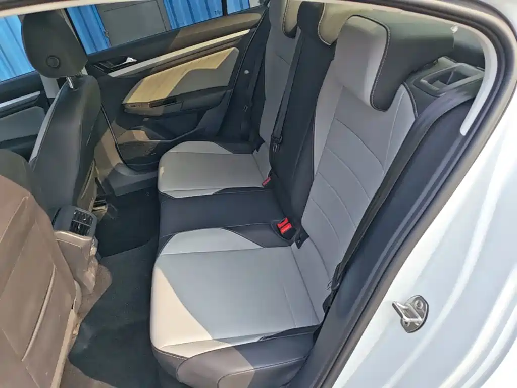 Volkswagen Bora — миниатюра 17