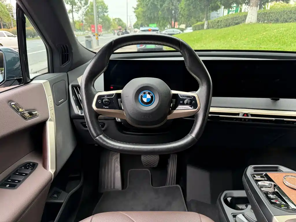 BMW iX — миниатюра 14