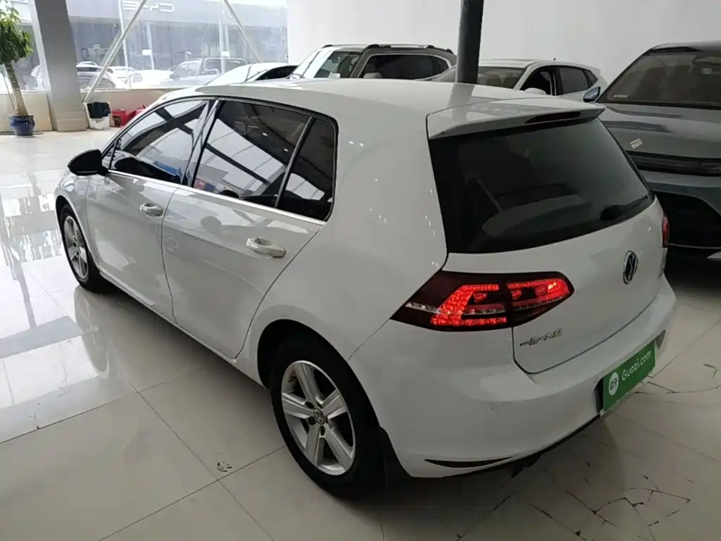 Volkswagen Golf — миниатюра 5