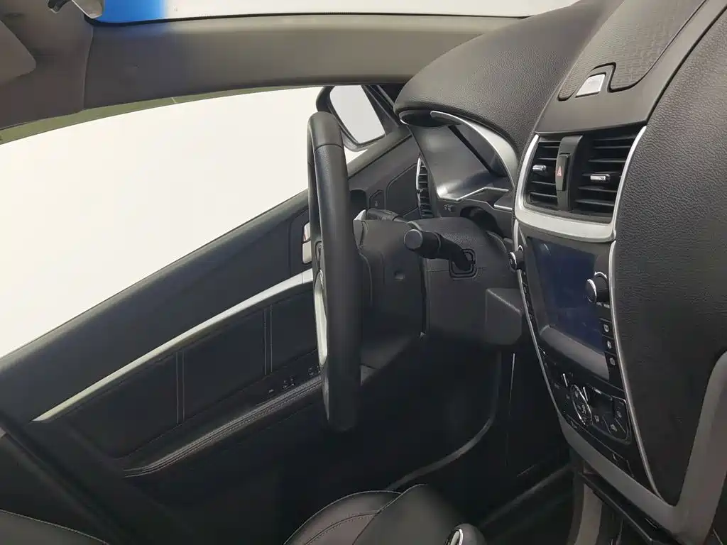 Geely Emgrand — миниатюра 22