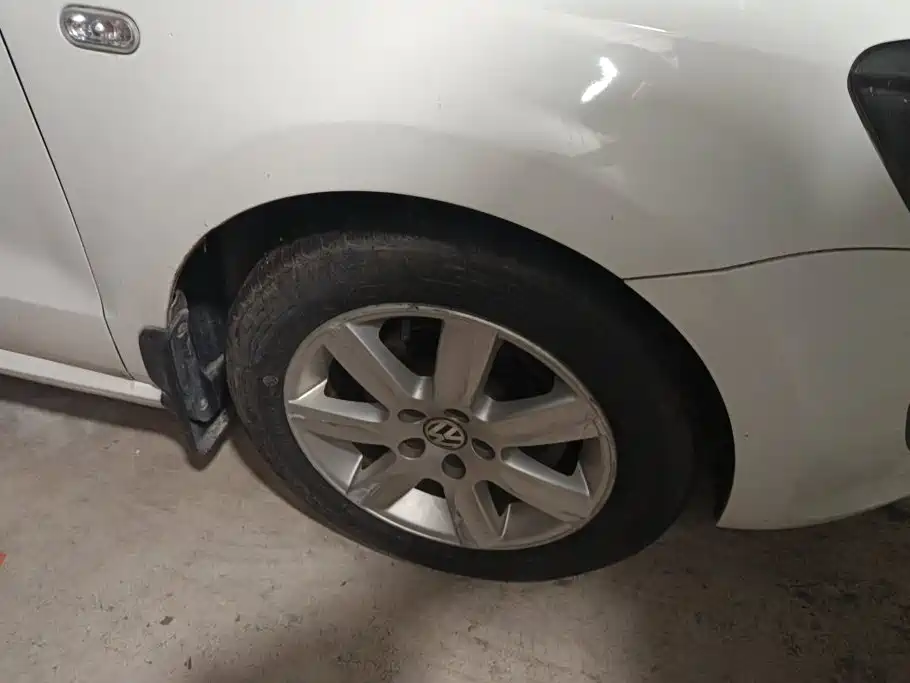 Volkswagen Polo — миниатюра 6