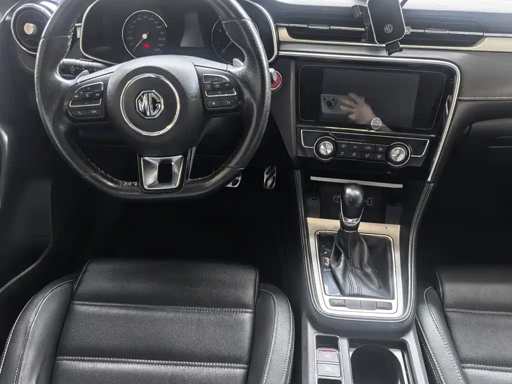 MG MG6 — миниатюра 12