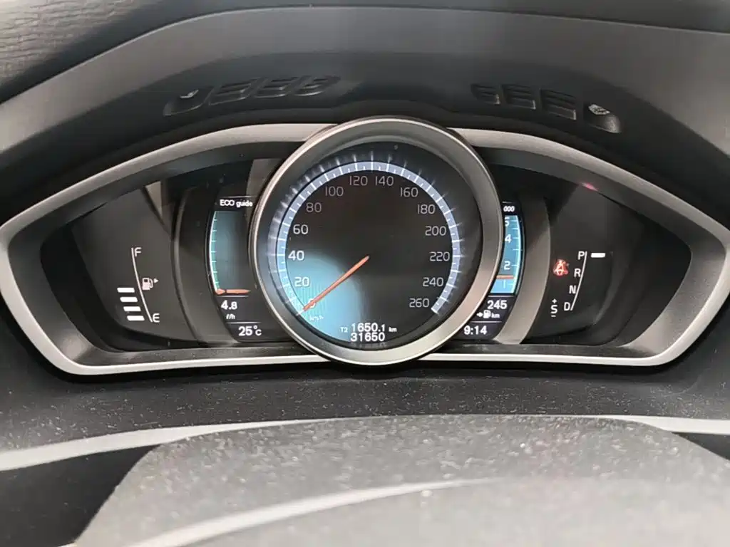 Volvo V40 — миниатюра 12