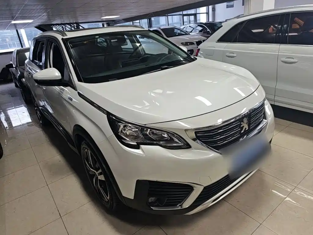 Peugeot 5008 — миниатюра 4