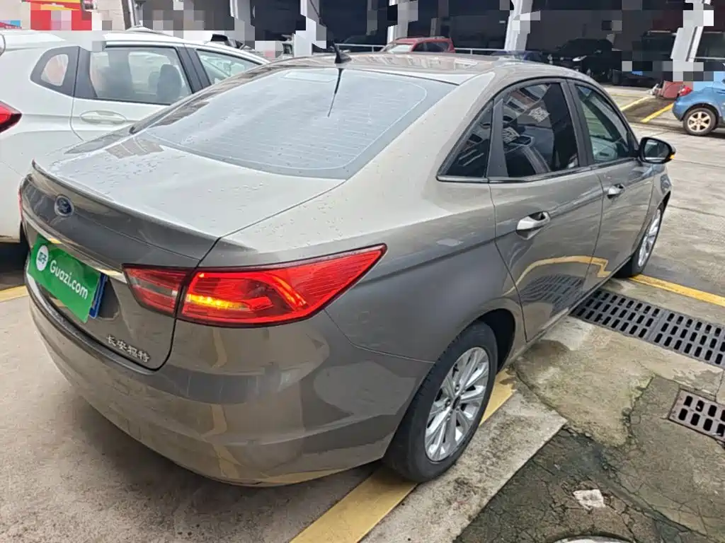 Ford Escort — миниатюра 7