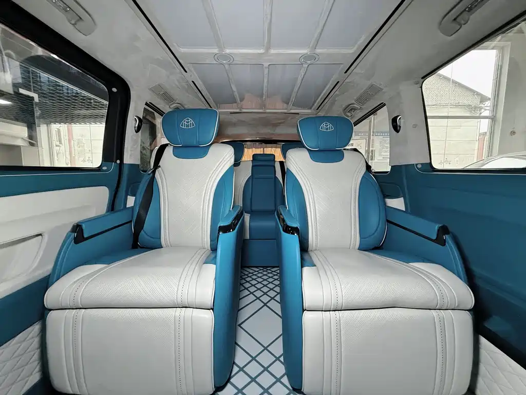 Mercedes-Benz Vito — миниатюра 7