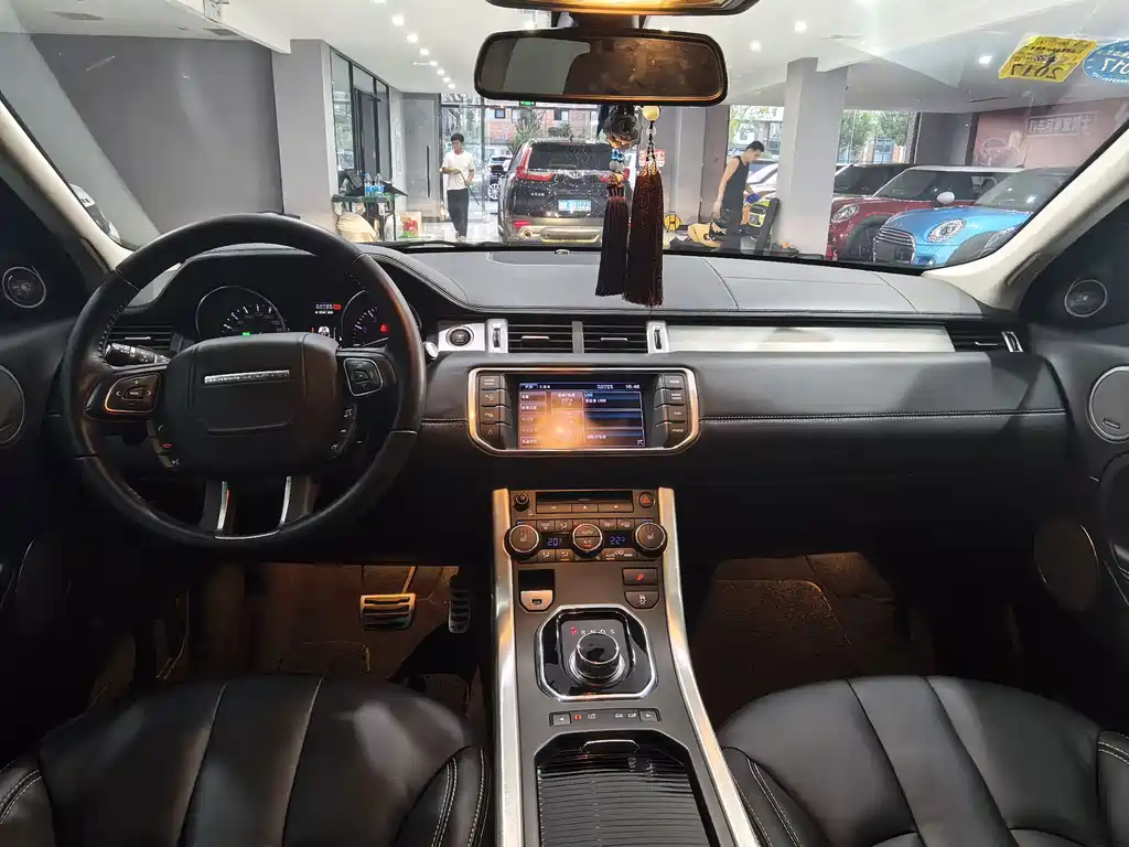 Land Rover Evoque (Import) — миниатюра 13