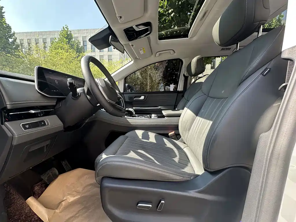 JAC Refine Refine RF8 PHEV — миниатюра 18