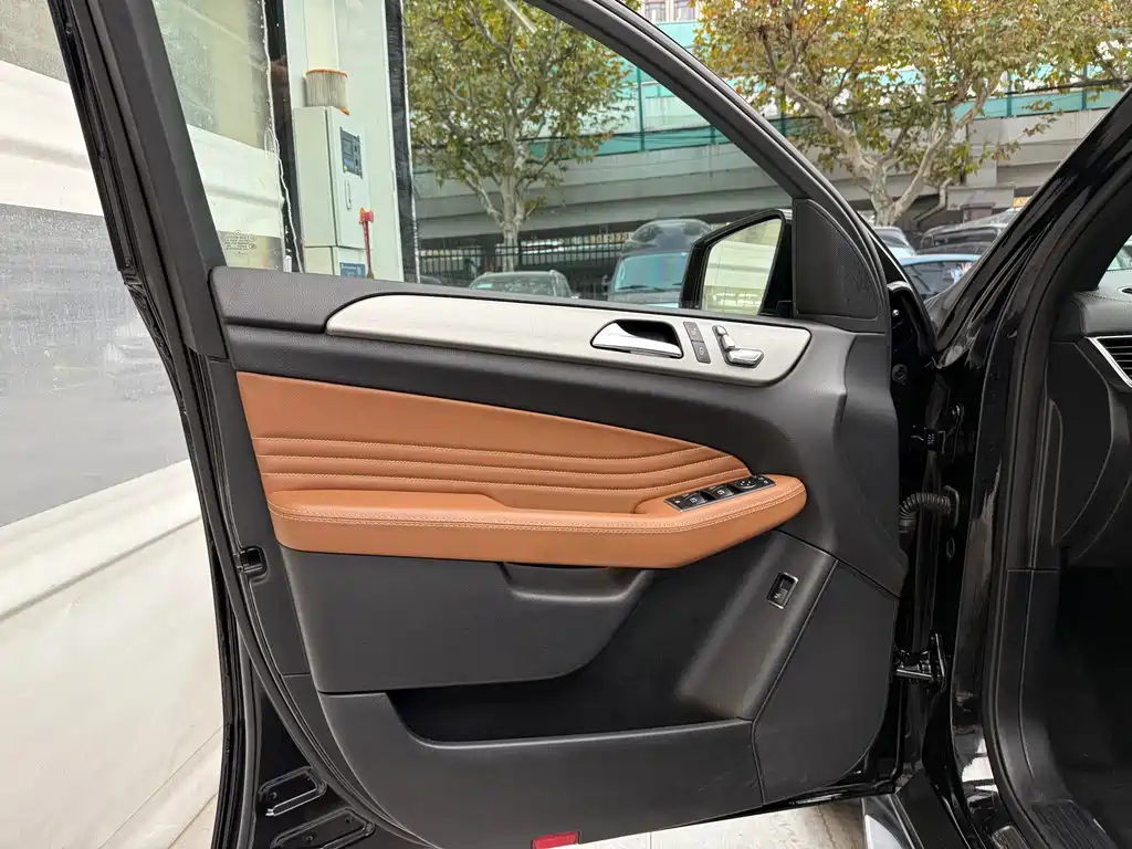 MERCEDES-BENZ GLE COUPE