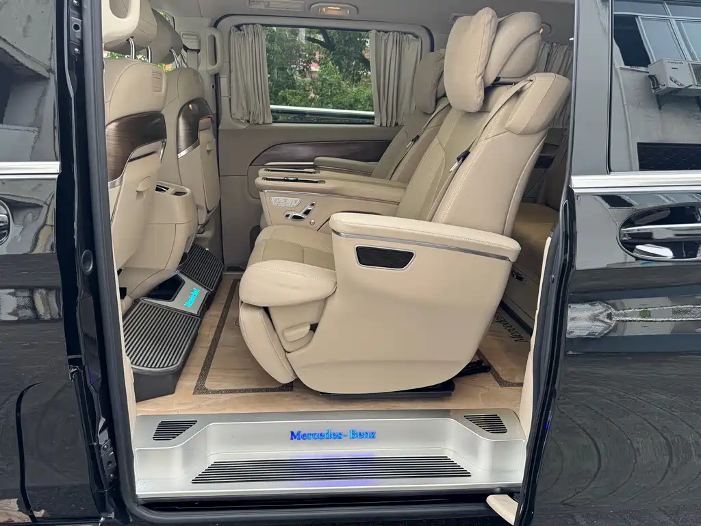Mercedes-Benz V-Class — миниатюра 8