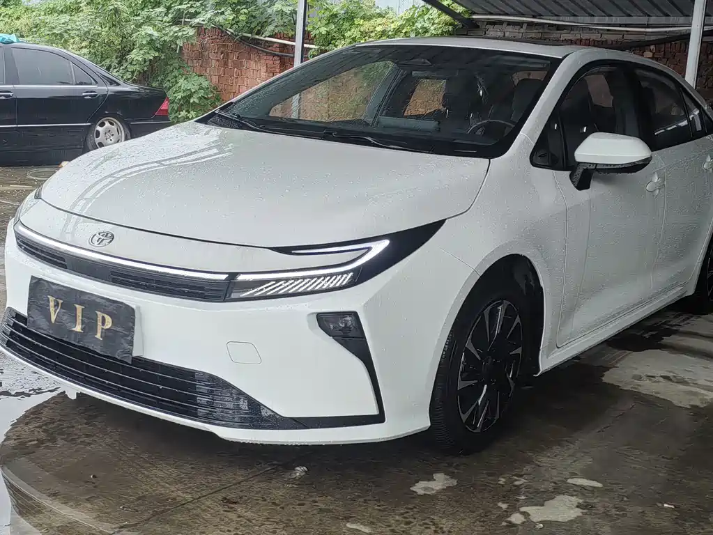 Toyota Corolla — миниатюра 2