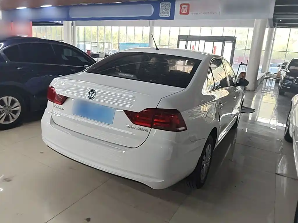 Volkswagen Santana — миниатюра 7