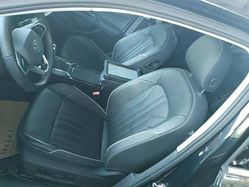 Volkswagen Passat 2023 330TSI Elite