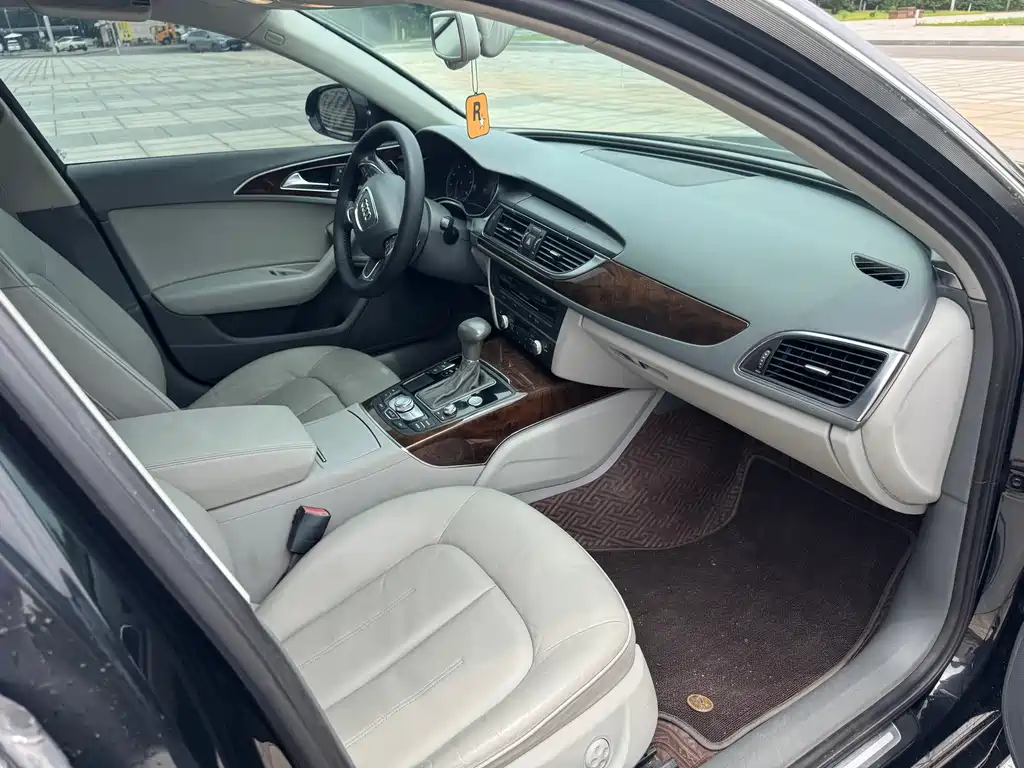 Audi A6L 2012 30 FSI Comfort