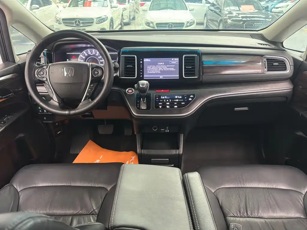 Honda Elysion — миниатюра 11