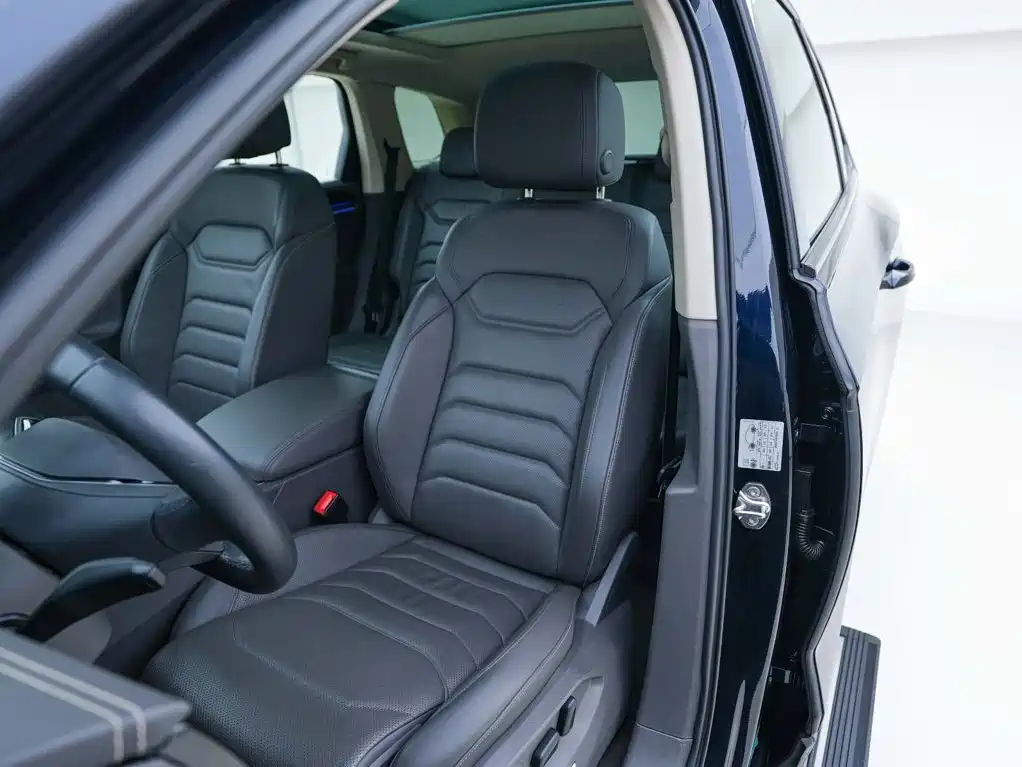 Volkswagen Touareg — миниатюра 13