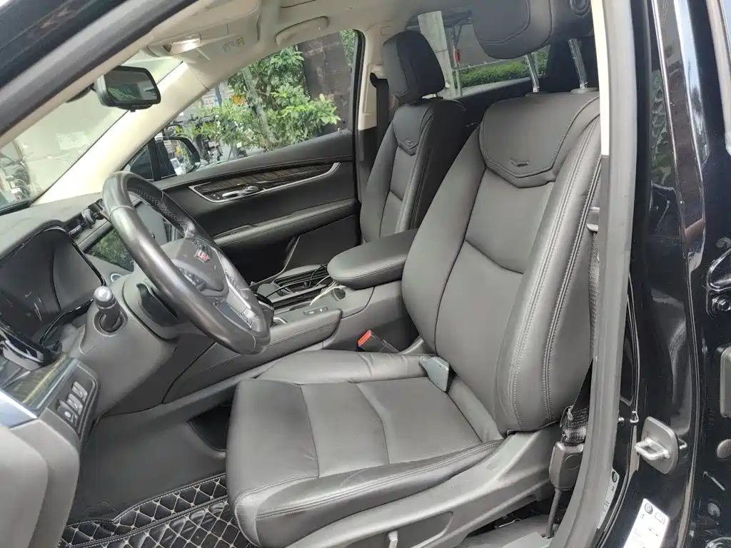 Cadillac XT5 — миниатюра 8