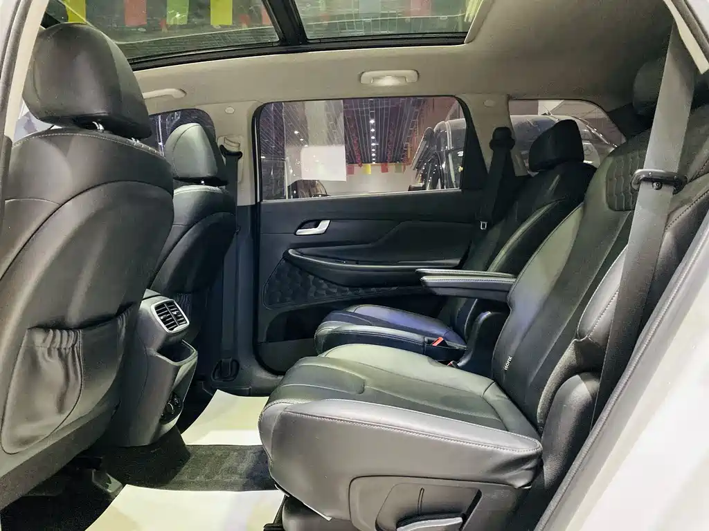 Hyundai Santa Fe 380 TGDi Auto 2WD GLS Luxury Edition, фото 12