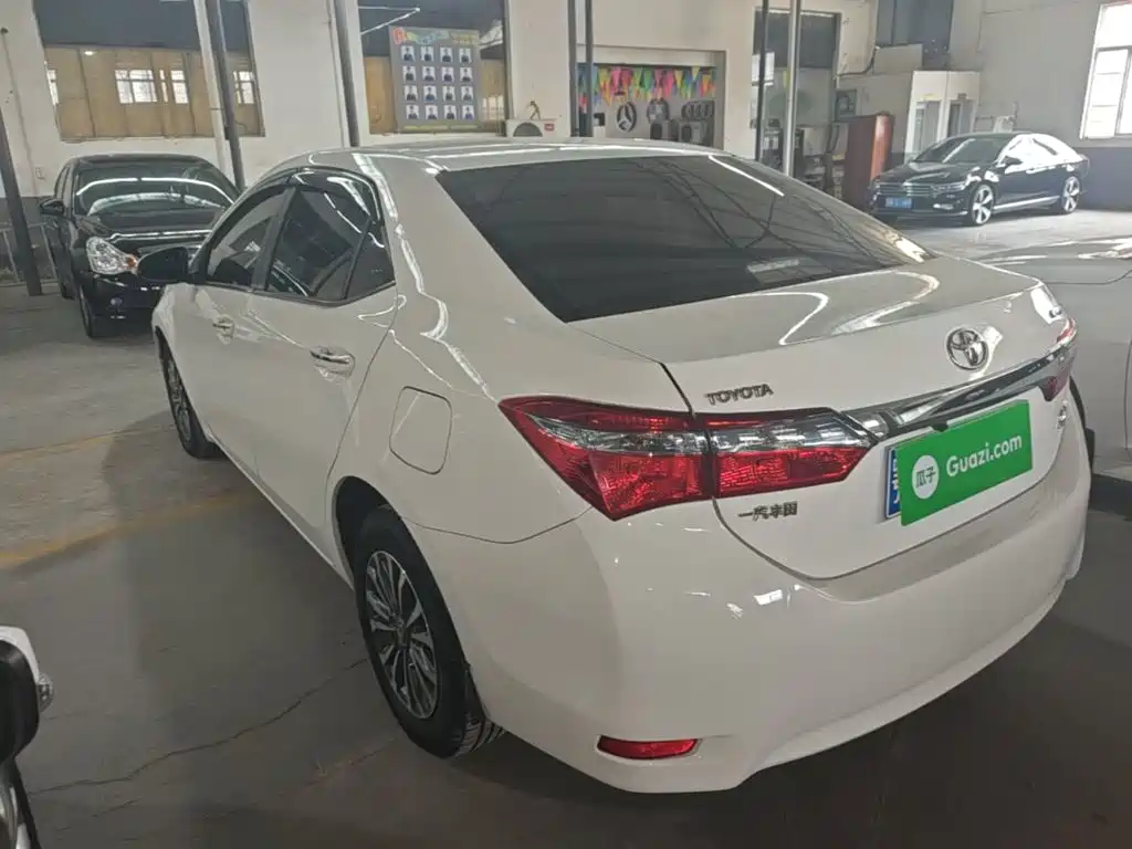 Toyota Corolla — миниатюра 5