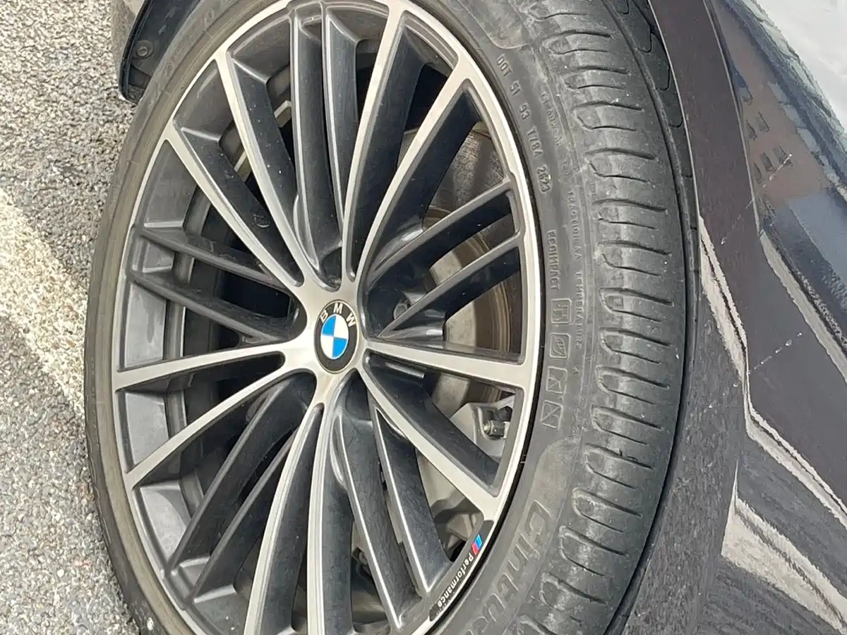 BMW 5 series 2024 Черный из Китая, фото 3
