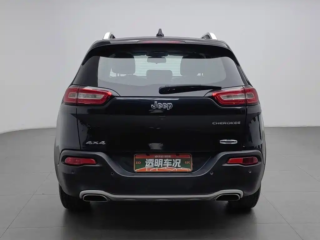 Jeep Cherokee — миниатюра 4