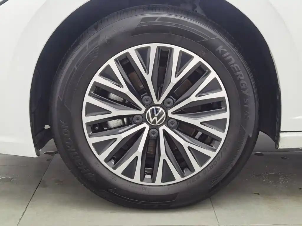 Volkswagen Sagitar — миниатюра 17