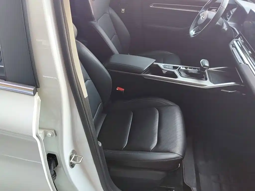 Geely Emgrand — миниатюра 25