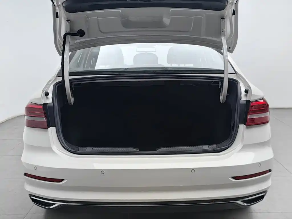 Volkswagen Lavida — миниатюра 16
