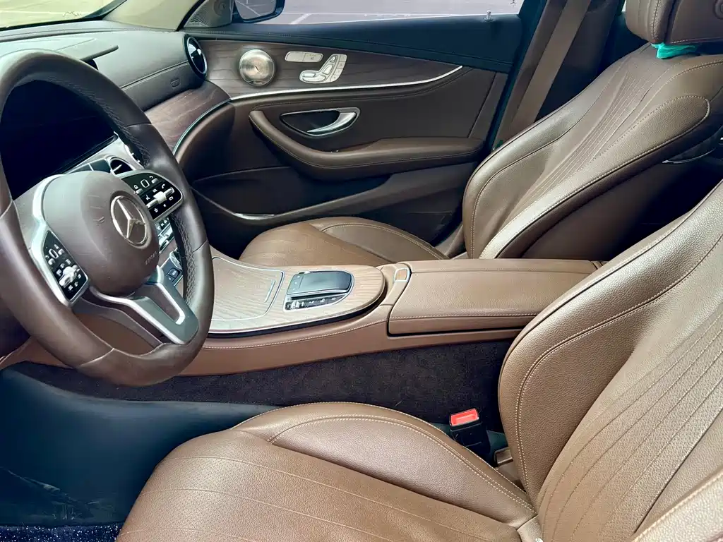Mercedes-Benz E-Class E 2020 E 300 L Fashion
