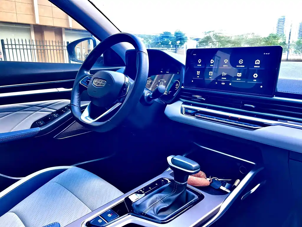Geely Emgrand — миниатюра 12