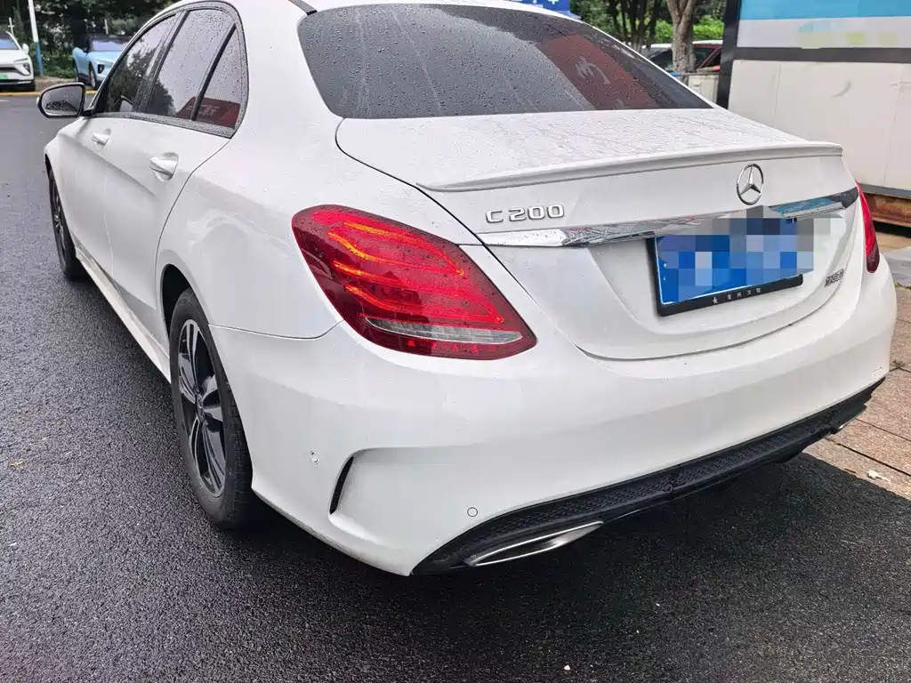 Mercedes-Benz C-Class — миниатюра 8