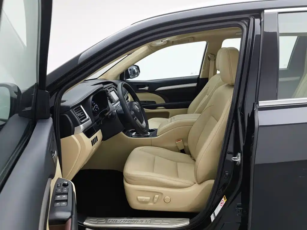 Toyota Highlander — миниатюра 10