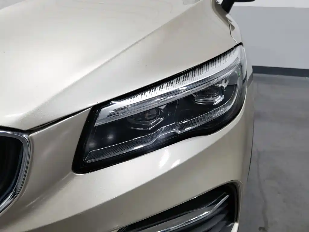 Geely Emgrand S — миниатюра 7