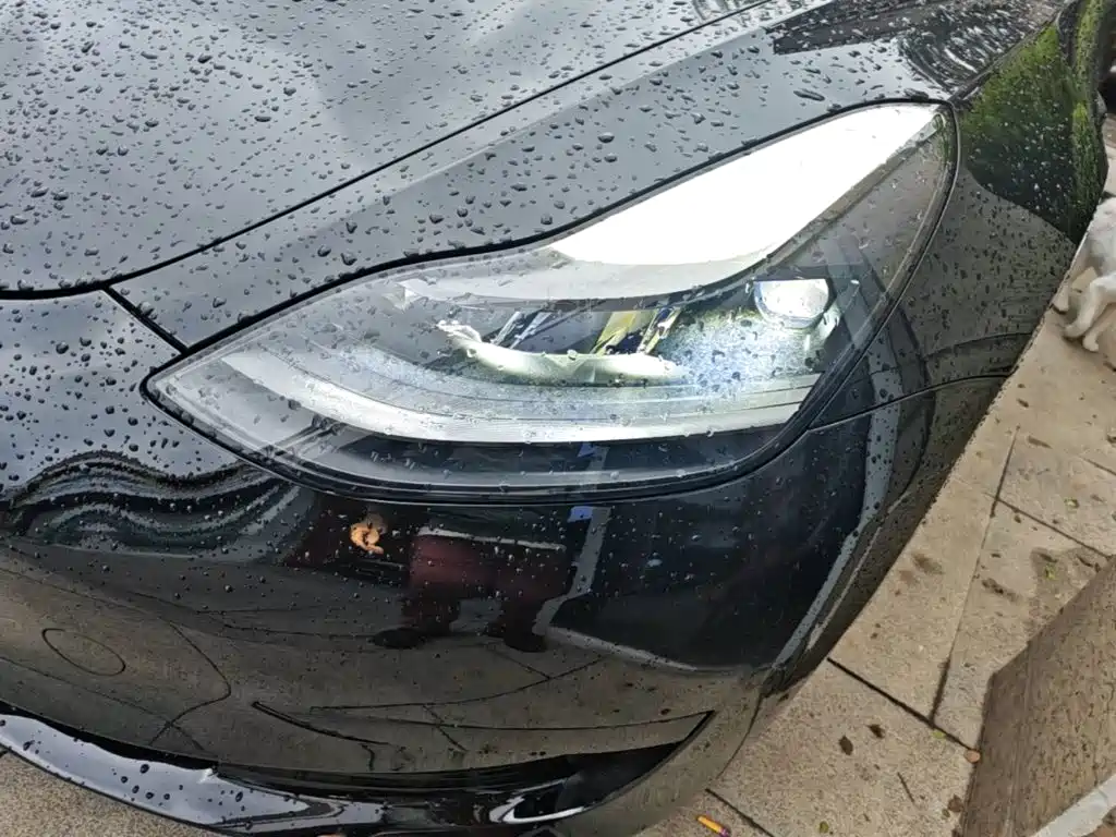 Tesla Model 3 — миниатюра 24
