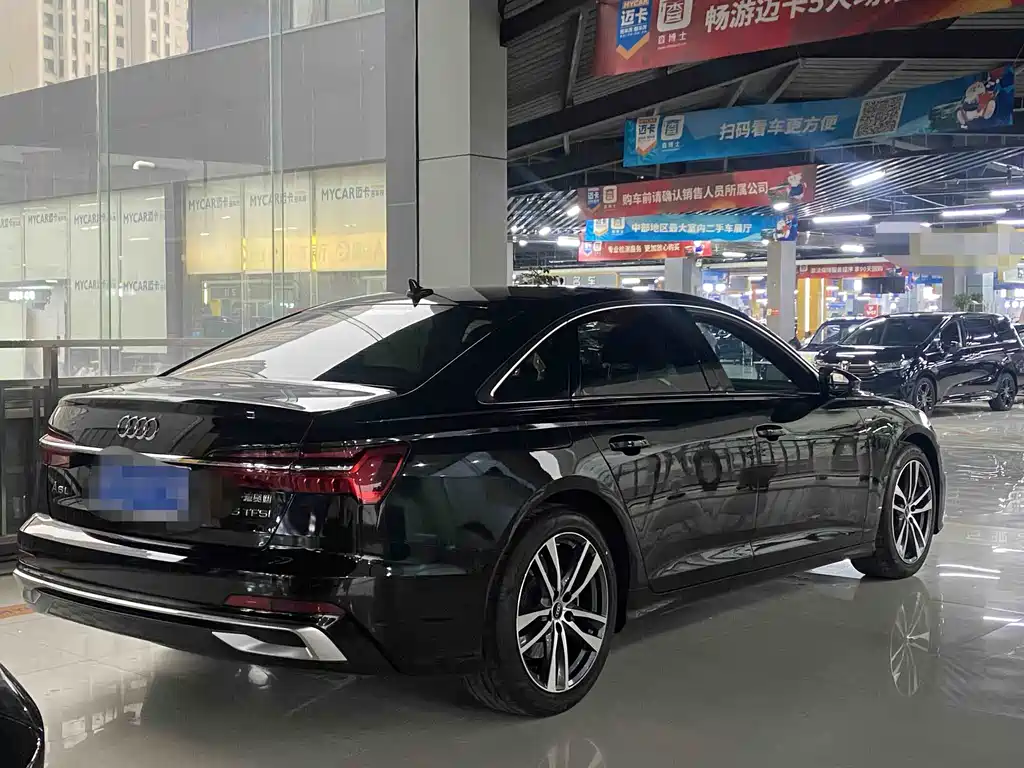Audi A6L 2023 40 TFSI Luxury