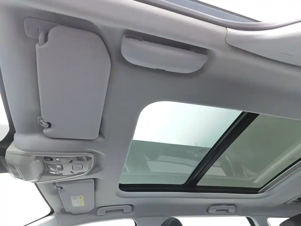 Peugeot 5008 — миниатюра 14