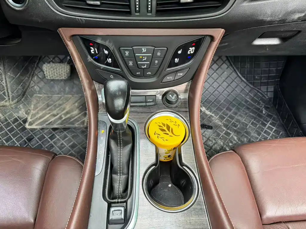 Buick Envision Plus — миниатюра 13