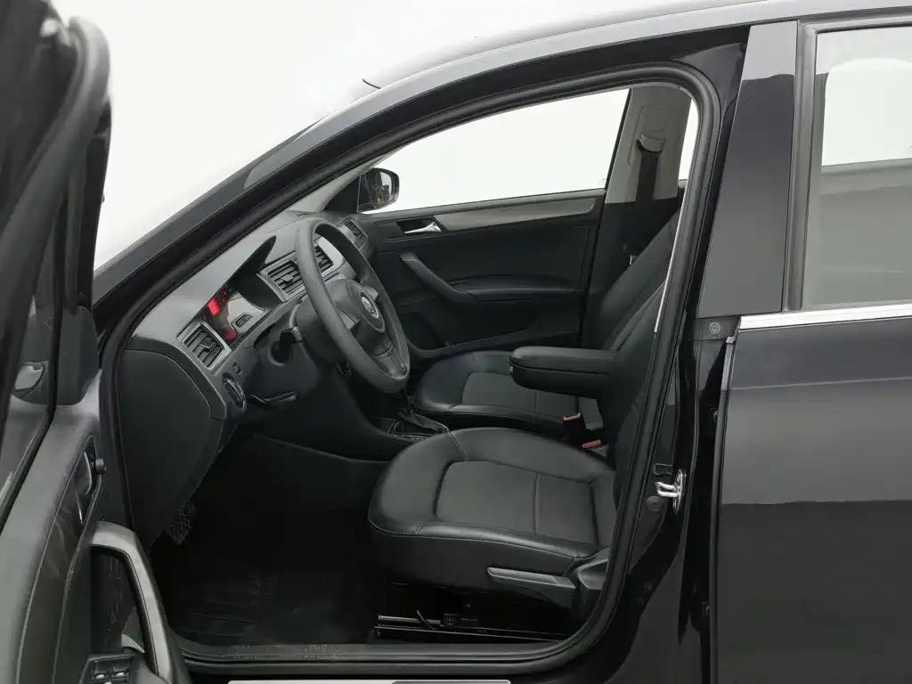 Volkswagen Santana — миниатюра 10