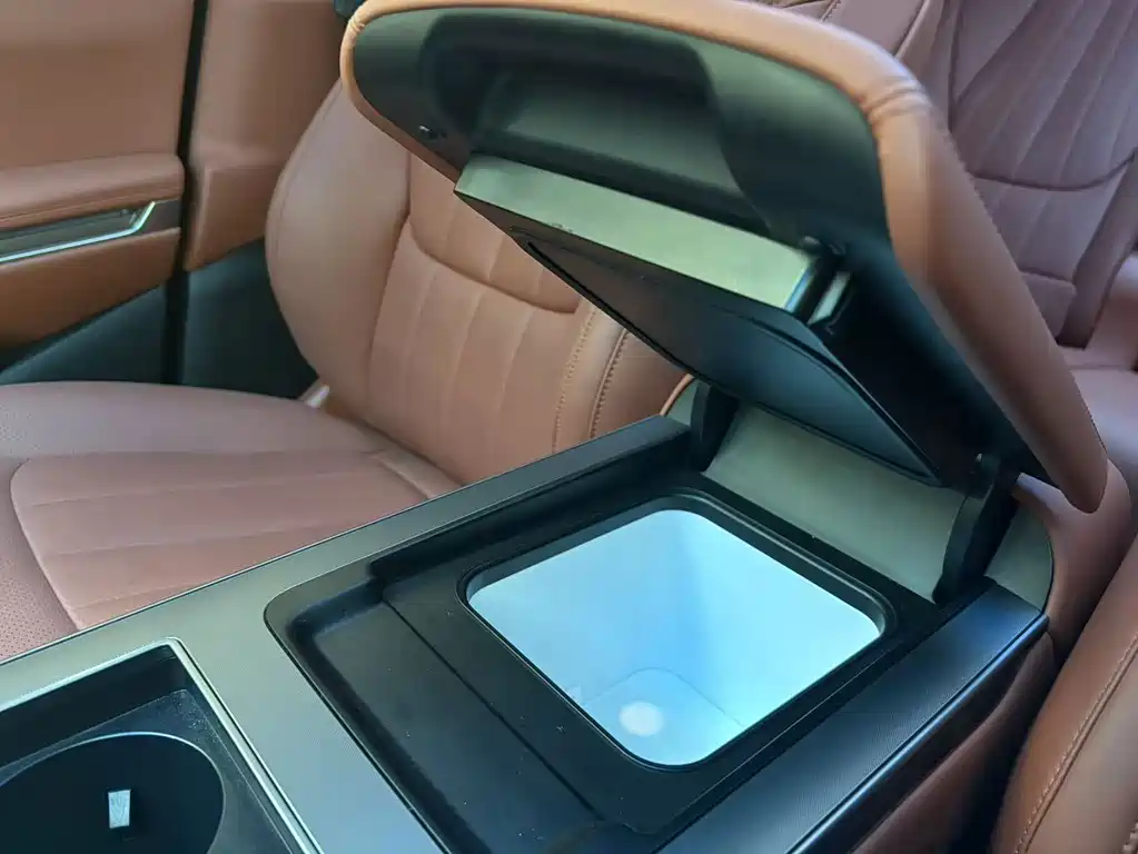 BYD Tang L — миниатюра 12