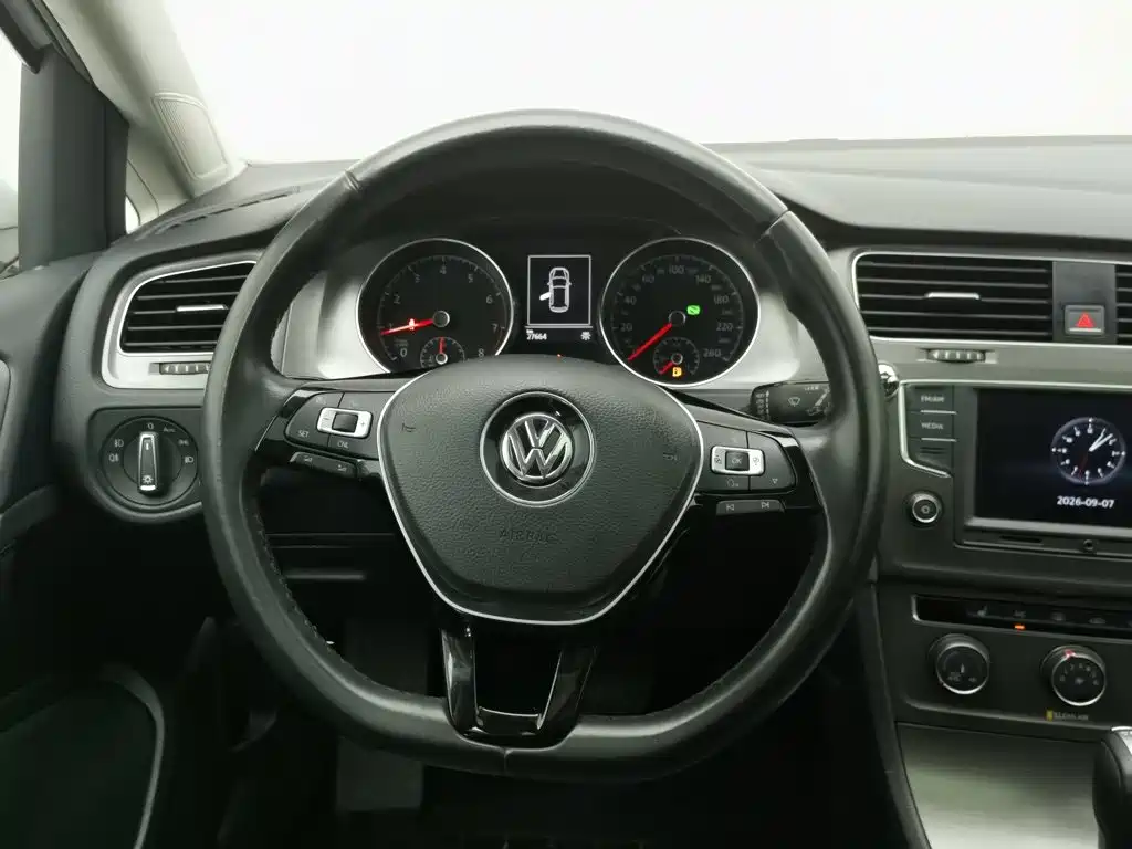 Volkswagen Golf — миниатюра 11