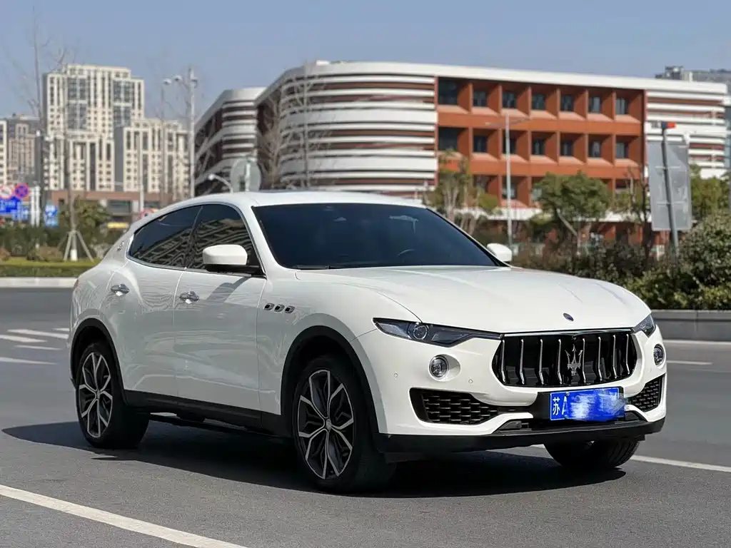 MASERATI LEVANTE