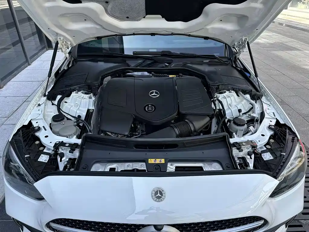 Mercedes-Benz C-Class — миниатюра 24